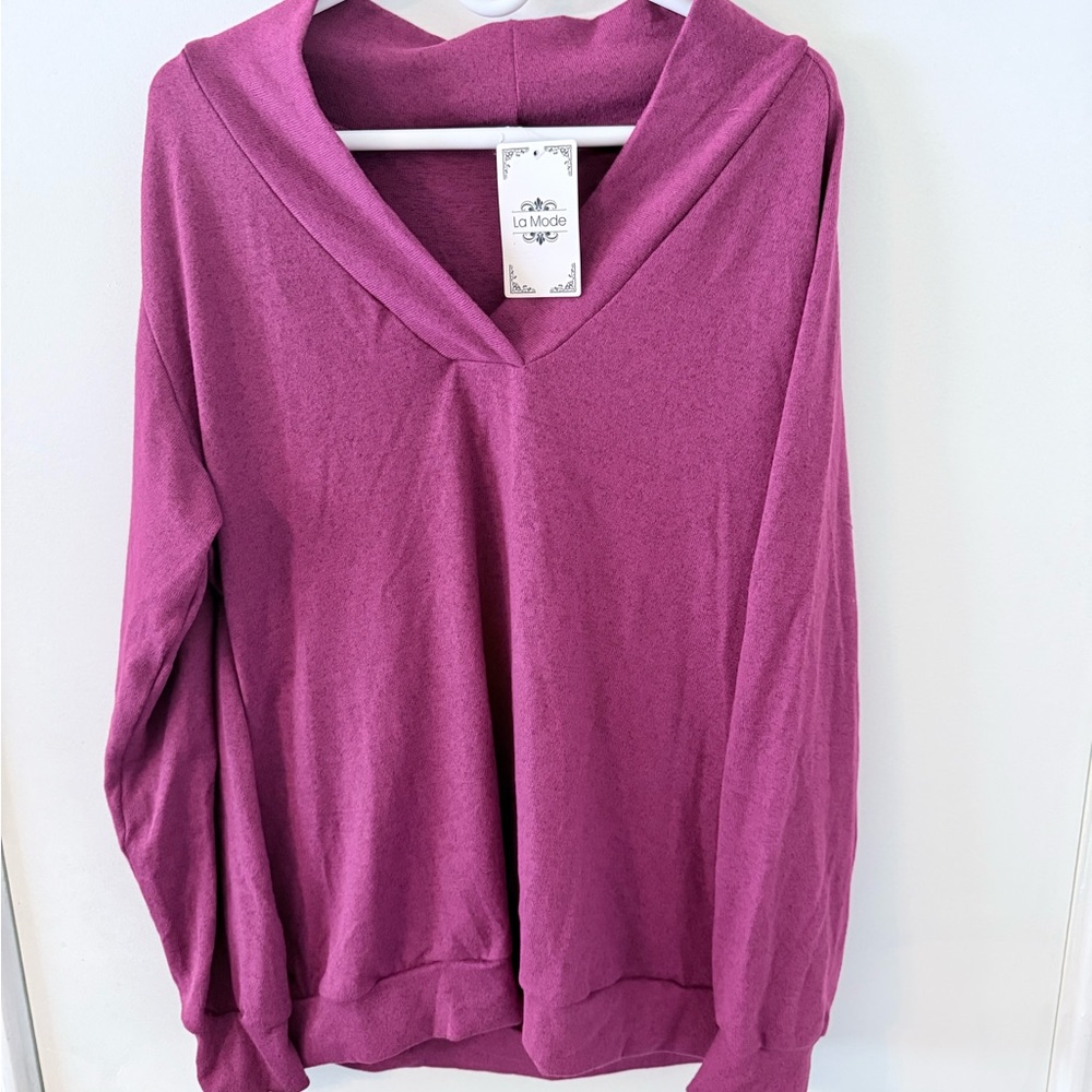 Women's V-Neck Sweater - Pink